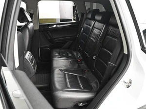 Внедорожник Volkswagen Touareg 2013 года, 2177000 рублей, Ставрополь