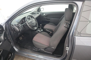 Хэтчбек Ford Fiesta 2004 года, 390000 рублей, Орёл