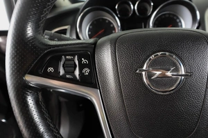 Хетчбэк Opel Astra GTC 2012 года, 689000 рублей, Пермь