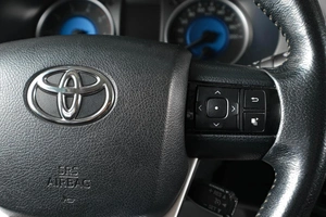 Пикап Toyota Hilux 2018 года, 2739000 рублей, Тюмень
