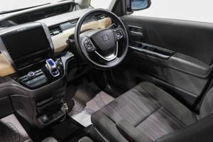 Минивэн Honda Freed 2018 года, 1599000 рублей, Новокузнецк