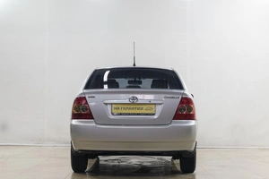Седан Toyota Corolla 2005 года, 629000 рублей, Новокузнецк