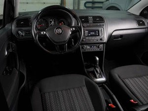 Седан Volkswagen Polo 2018 года, 1019000 рублей, Воронеж