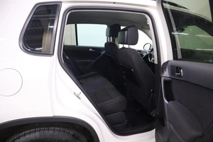 Внедорожник Volkswagen Tiguan 2013 года, 1375000 рублей, Брянск