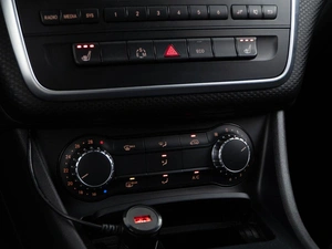 Хетчбэк Mercedes-benz A-класс 2013 года, 1327077 рублей, Москва