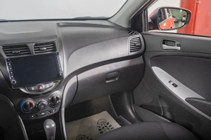 Седан Hyundai Solaris 2014 года, 1249000 рублей, Томск