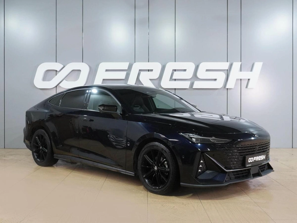 Лифтбек Changan UNI-V 2023 года, 2499000 рублей, Воронеж