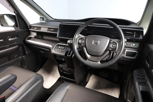 Минивэн Honda Stepwgn Spada 2019 года, 2489000 рублей, Новосибирск