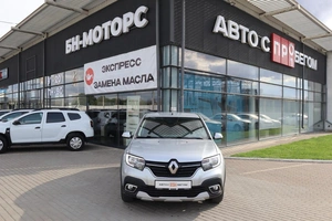 Седан Renault Logan 2022 года, 1320000 рублей, Мирное