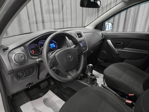 Хетчбэк Renault Sandero 2015 года, 820000 рублей, Красноярск