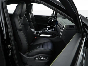 Внедорожник Porsche Cayenne Turbo S 2020 года, 14998888 рублей, Москва