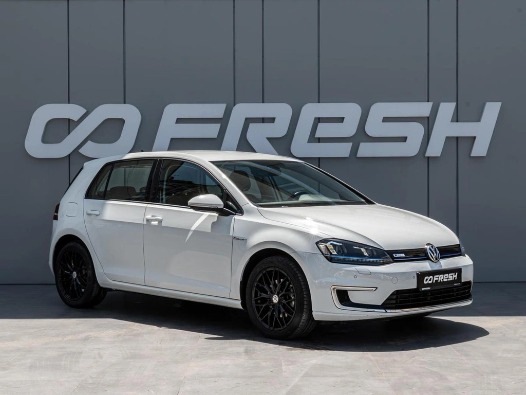 Хетчбэк Volkswagen Golf 2017 года, 1597000 рублей, Краснодар