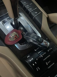 Внедорожник Porsche Cayenne 2013 года, 2497000 рублей, Солонцы