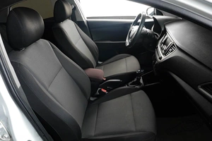 Седан Hyundai Solaris 2017 года, 929000 рублей, Тюмень