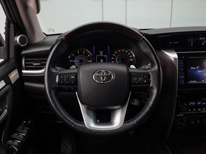 Внедорожник Toyota Fortuner 2019 года, 4499000 рублей, Большой Сочи