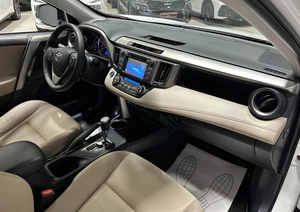 Внедорожник Toyota RAV4 2014 года, 1730000 рублей, Красноярск