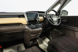 Минивэн Honda Freed 2017 года, 1459000 рублей, Новосибирск