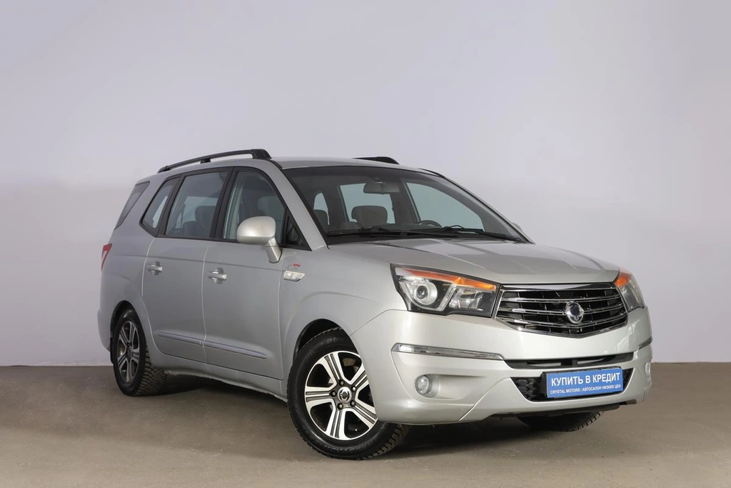Минивэн SsangYong Stavic 2014 года, 1689000 рублей, Новосибирск