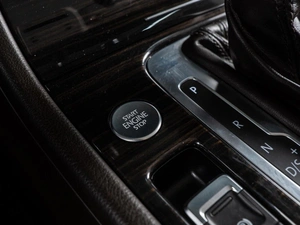 Внедорожник Volkswagen Touareg 2016 года, 3450000 рублей, Волгоград