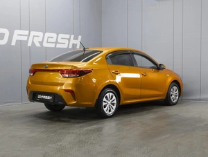 Седан Kia Rio 2018 года, 1390000 рублей, Омск