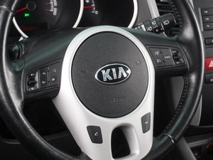 Минивэн Kia Venga 2012 года, 949000 рублей, Воронеж