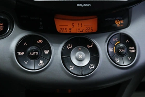 Внедорожник Toyota RAV4 2007 года, 1168000 рублей, Солонцы