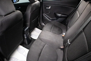 Седан Kia Rio 2011 года, 919000 рублей, Сургут