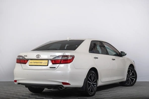 Седан Toyota Camry 2016 года, 2539000 рублей, Томск