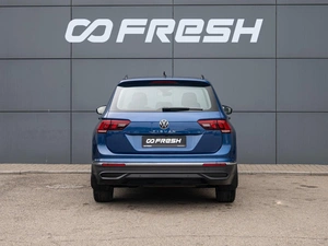 Внедорожник Volkswagen Tiguan 2021 года, 2900000 рублей, Краснодар