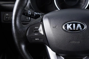 Седан Kia Rio 2013 года, 849000 рублей, Пермь