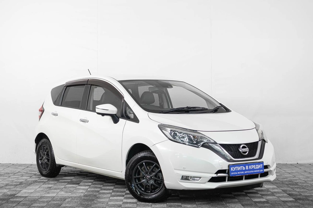 Хетчбэк Nissan Note 2017 года, 1049000 рублей, Кемерово