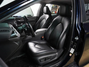 Седан Toyota Camry 2018 года, 2700000 рублей, Воронеж