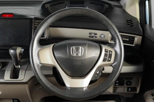 Минивэн Honda Freed 2012 года, 1079000 рублей, Тюмень