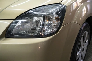 Седан Kia Rio 2010 года, 590000 рублей, Омск