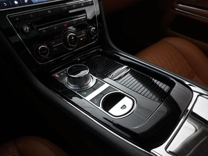 Седан Jaguar XJ 2019 года, 4190000 рублей, Москва