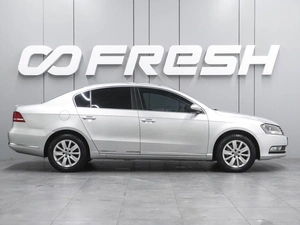 Седан Volkswagen Passat 2011 года, 1199000 рублей, Воронеж