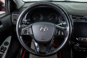 Седан Hyundai Solaris 2016 года, 1339000 рублей, Пермь