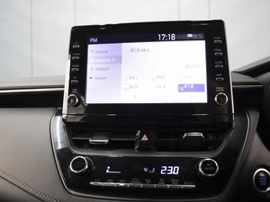 Универсал Toyota Corolla 2019 года, 1780000 рублей, Омск