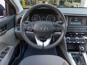 Седан Hyundai Elantra 2020 года, 1699000 рублей, Саратов