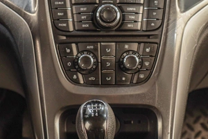 Хетчбэк Opel Astra 2012 года, 749000 рублей, Челябинск