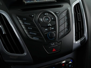 Хетчбэк Ford Focus 2011 года, 949046 рублей, Москва