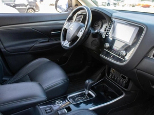 Внедорожник Mitsubishi Outlander 2021 года, 2199000 рублей, Петрозаводск