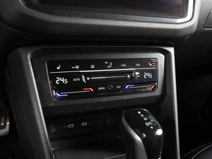 Внедорожник Volkswagen Tiguan 2021 года, 3299000 рублей, Воронеж