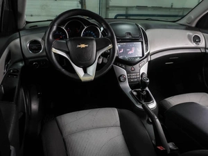 Седан Chevrolet Cruze 2013 года, 799000 рублей, Воронеж