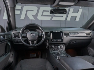 Внедорожник Volkswagen Touareg 2010 года, 1649000 рублей, Сургут