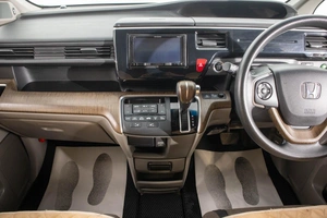 Минивэн Honda Stepwgn 2015 года, 1939000 рублей, Барнаул