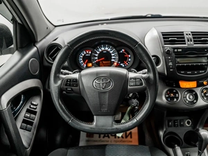 Внедорожник Toyota RAV4 2010 года, 1590000 рублей, Красноярск