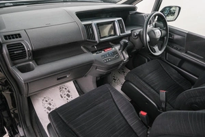 Минивэн Honda Stepwgn 2011 года, 1359000 рублей, Красноярск