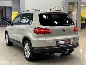 Внедорожник Volkswagen Tiguan 2016 года, 997000 рублей, Солонцы