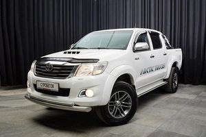 Пикап Toyota Hilux 2014 года, 2597000 рублей, Красноярск